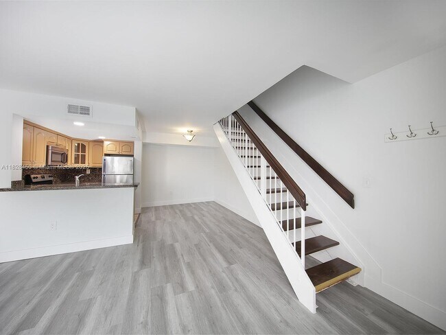 Primary Photo - 670 NW 85th Pl