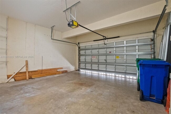 Building Photo - 16301 SW 49th Ct