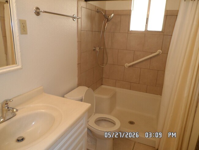Building Photo - 25676 Flathead Rd