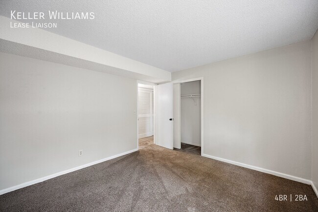 Building Photo - 8510 Ilex Dr
