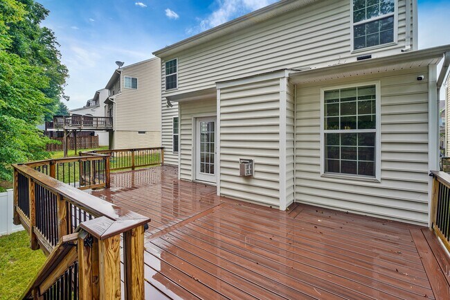 Building Photo - 3461 Eagle Ridge Dr