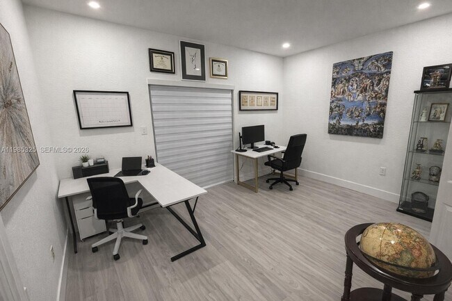 Building Photo - 7031 SW 165th Ave