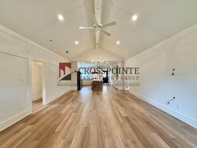 Building Photo - Beautiful 3 Bedroom 2 Bathroom Home in Winona!