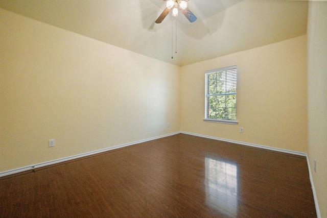 Building Photo - 9747 Hickory St
