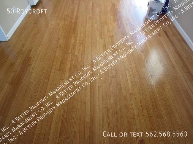 Building Photo - 50 Roycroft-