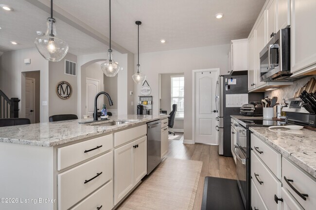 Building Photo - 211 Education Wy