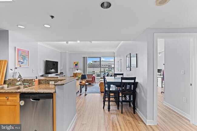 Building Photo - 777 7th St NW