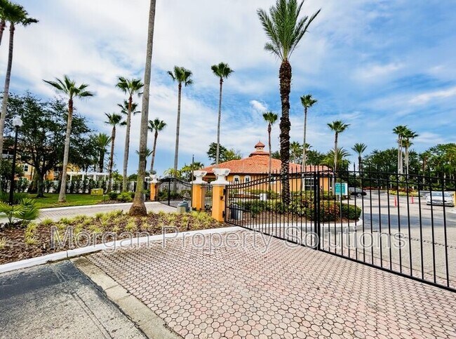 Building Photo - 5463 Vineland Rd