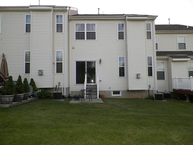 Building Photo - 227 Hamilton St