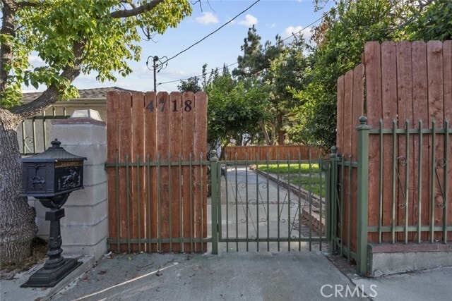 Building Photo - 4718 La Crescenta Ave