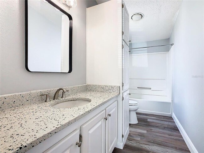Building Photo - 318 San Pablo Cir