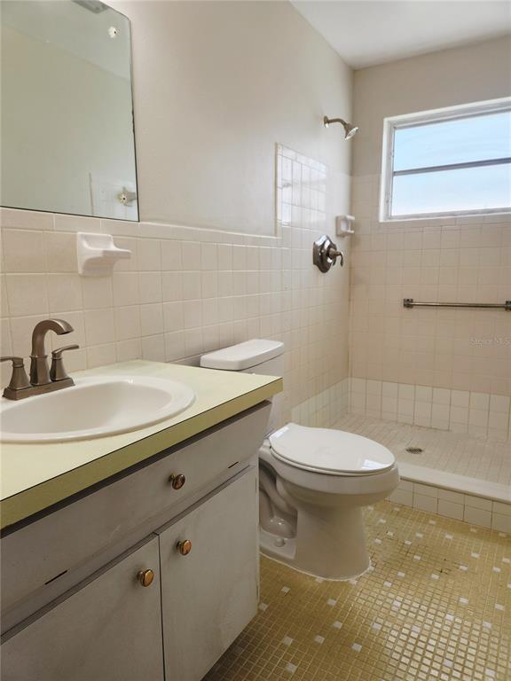 Building Photo - 2455 Finlandia Ln