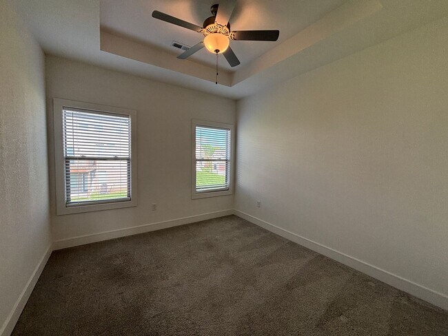 Building Photo - 3 BR/2.5BA | Newly Renovated Single Family Home | 2-Car Covered Parking | In Park Hill Schools