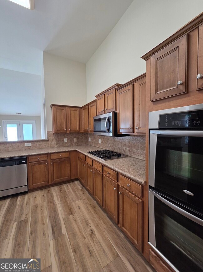 Building Photo - 4213 Brentwood Dr
