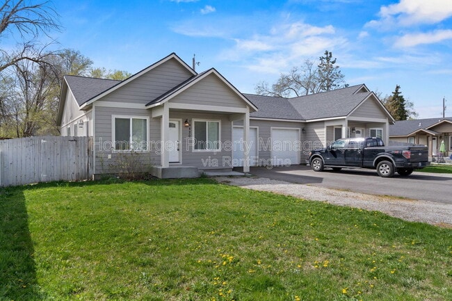 Building Photo - 14420 E Heroy Ln