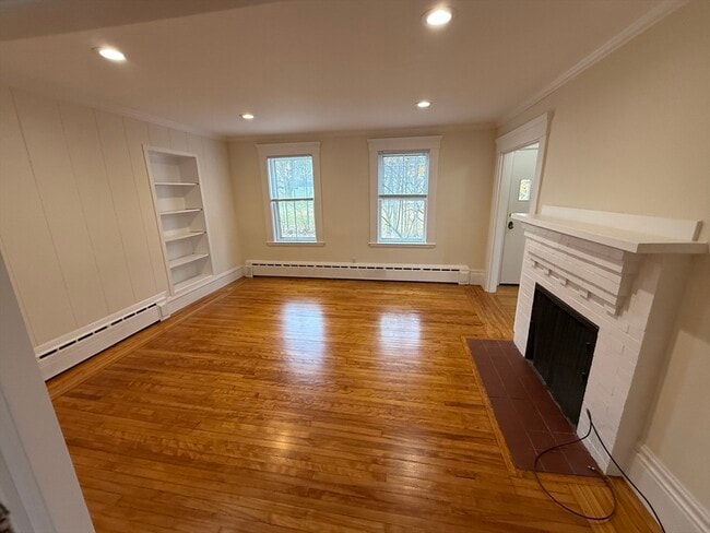 Building Photo - 22 Sweetser St