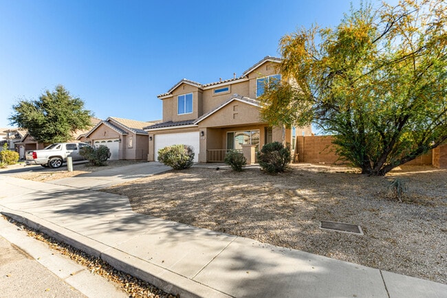 Building Photo - 6537 W Magnolia St