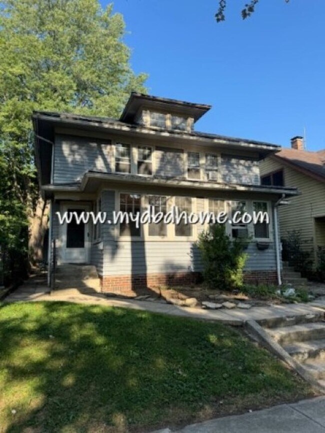 Primary Photo - 3008 Hoagland Ave