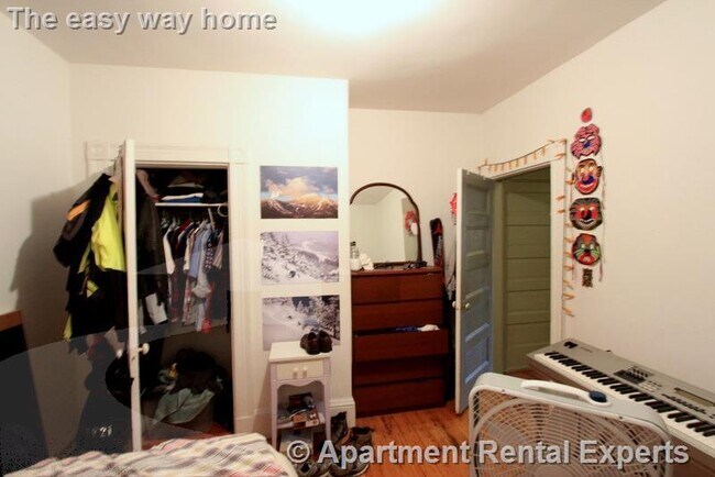 Building Photo - 147 Columbia St