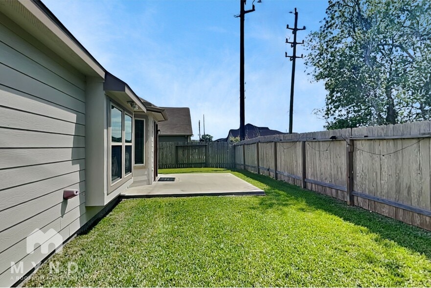 Building Photo - 6910 Spring Vale Dr