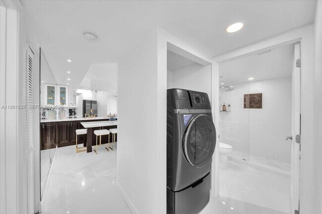 Building Photo - 6767 Collins Ave