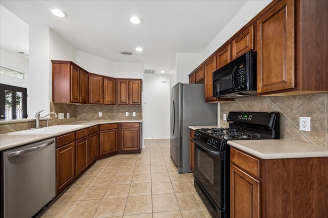 Building Photo - 8919 Summer Ash Ln