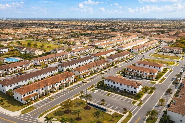 Building Photo - 11851 SW 246 Terrace