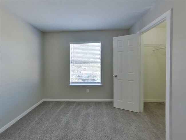 Building Photo - 7519 Lobera Dr