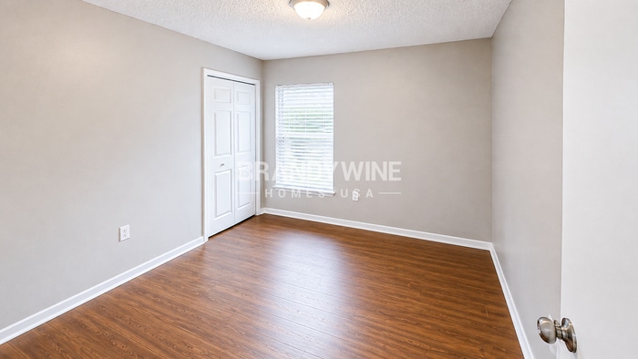 Building Photo - 353 Placid Lake Dr
