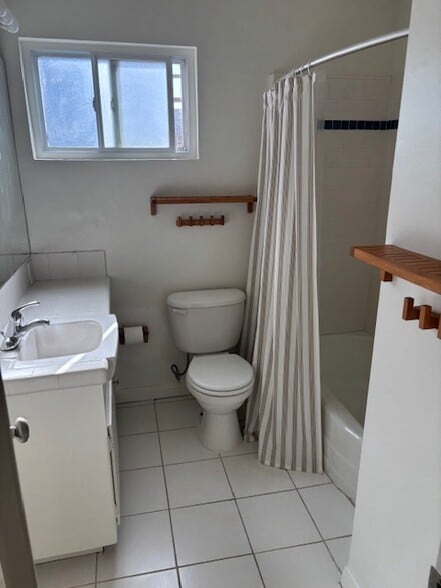 2ND BATHROOM UNFURNISHED - 110 Brooks Ave