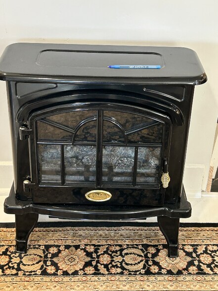 Building Photo - 44 N H St