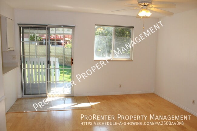 Building Photo - 523 Applewood Dr