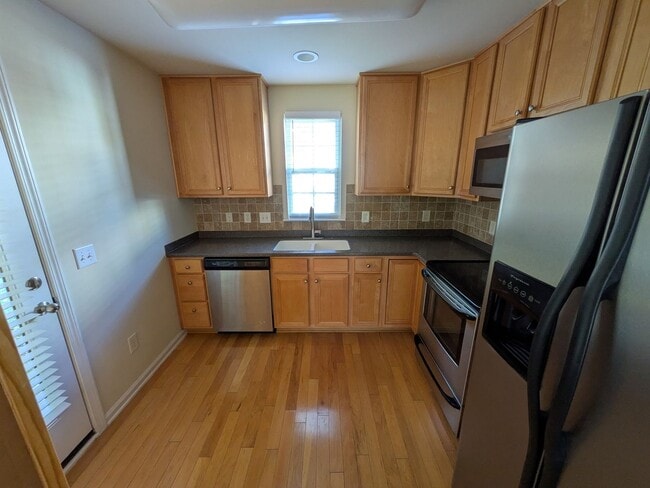 Building Photo - 9915 Cleaver Ct