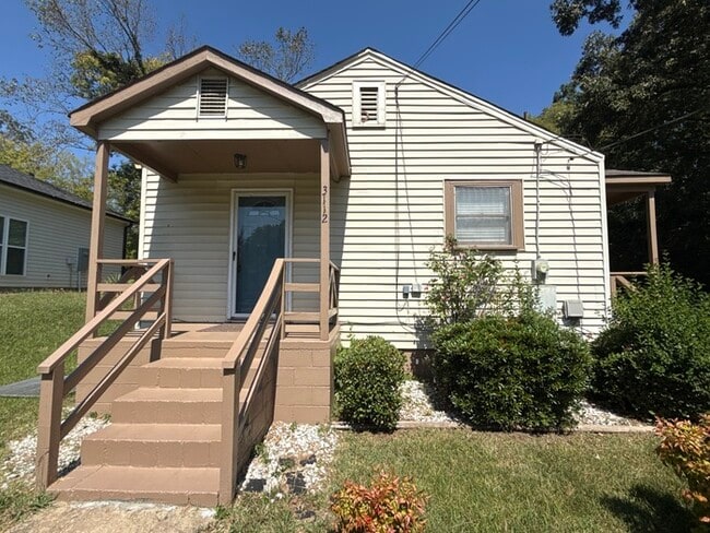 Primary Photo - T.R. Lawing Realty