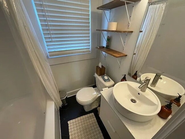 Building Photo - 108 Brookdale Ave