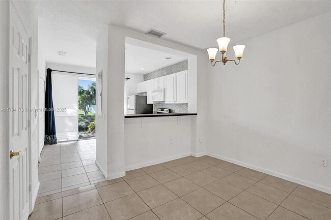 Building Photo - 757 NW 42nd Ave