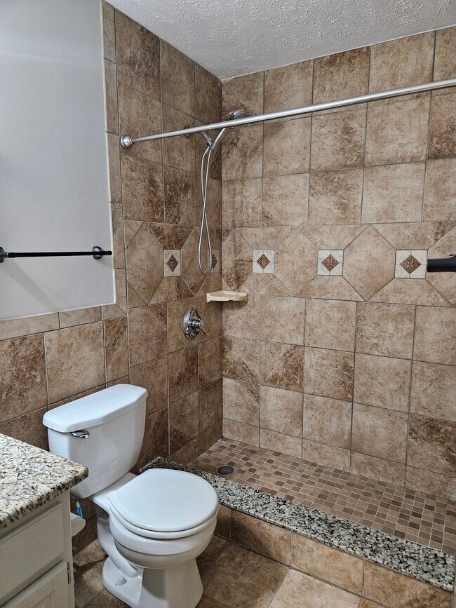 Building Photo - 6483 Gaddis Dr