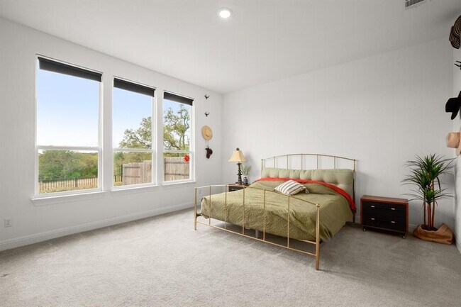 Building Photo - 385 Barnhill Lp