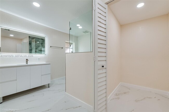 Building Photo - 10421 SW 184th St