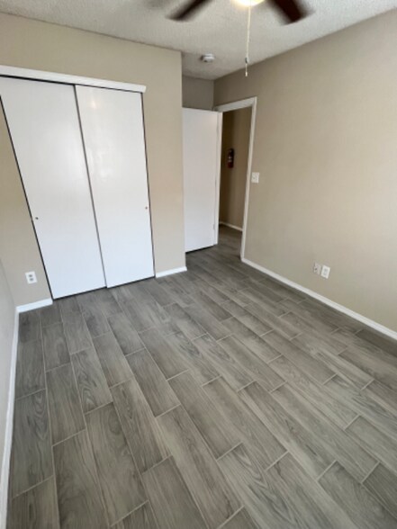 Building Photo - 2365 Tierra Humeda Dr