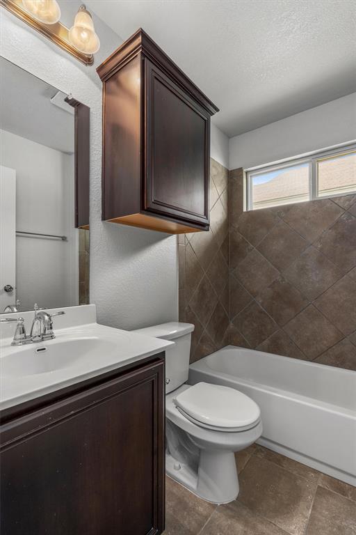 Building Photo - 825 Heritage Springs Trail