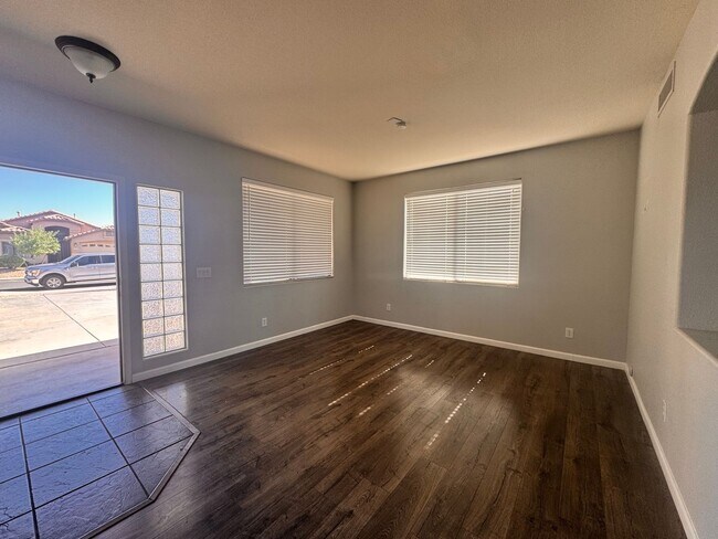 Building Photo - Wigwam Creek home 4 bedrooms with a private pool