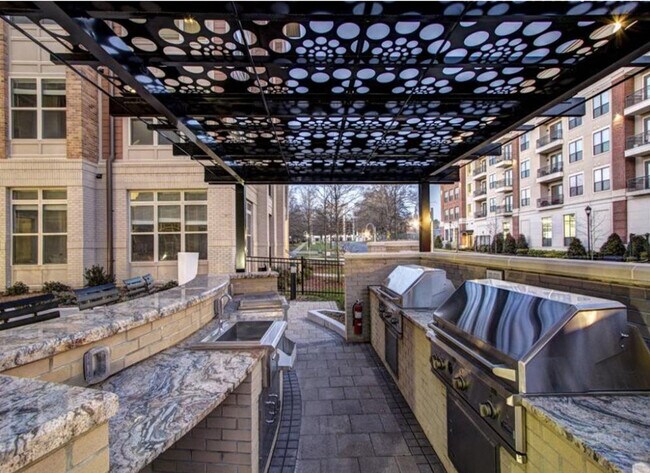 Building Photo - 5720 Carnegie Blvd