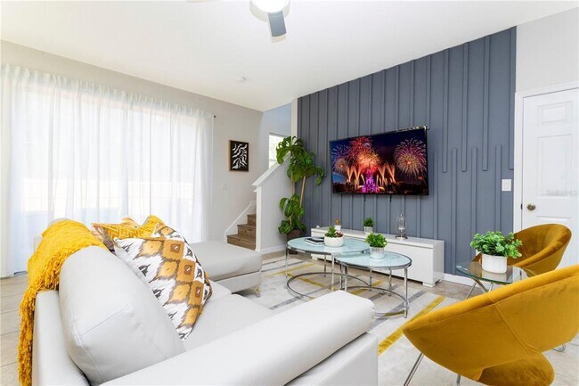 Building Photo - 650 Las Fuentes Dr