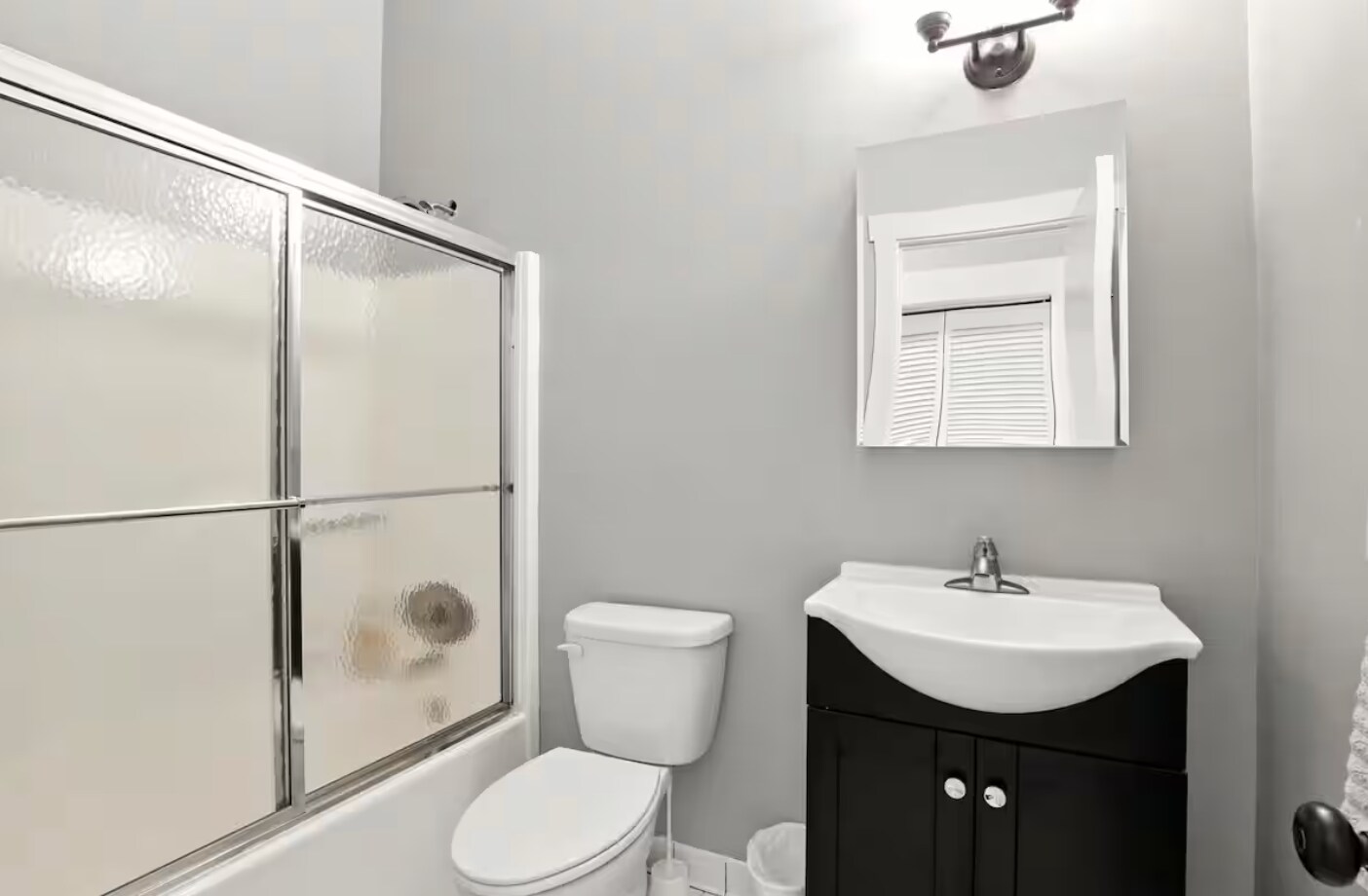 Building Photo - 492 N Thomas St