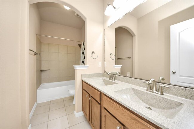 Building Photo - 28523 Pleasant Forest Dr