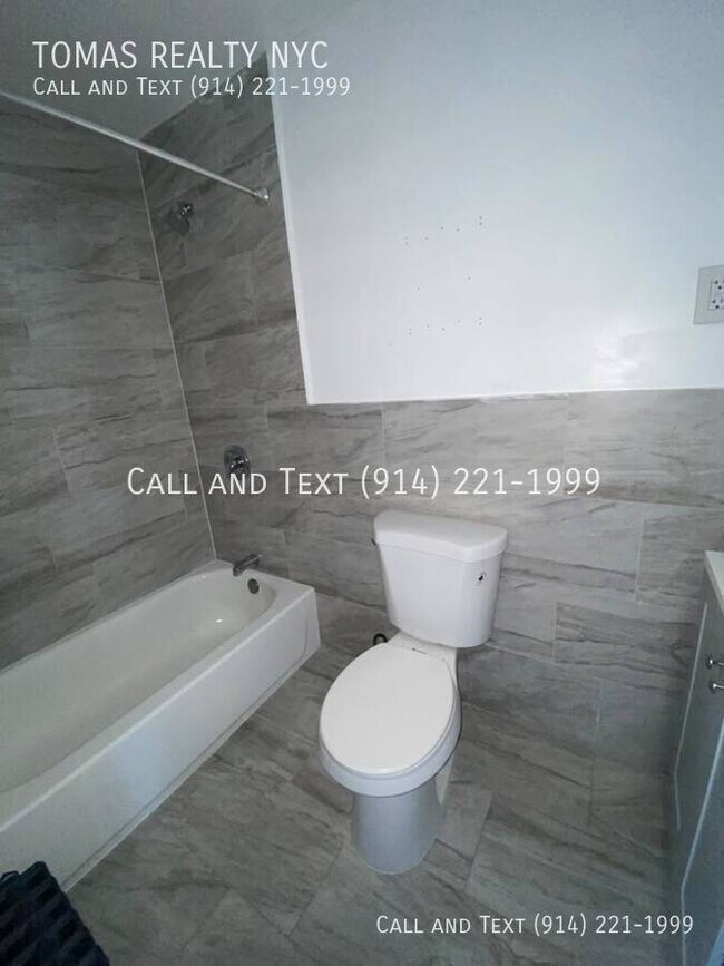 Building Photo - 222 Sommerville Pl
