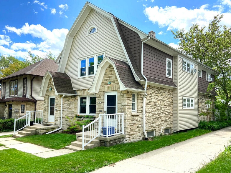 Front of duplex - 3811 N Morris Blvd