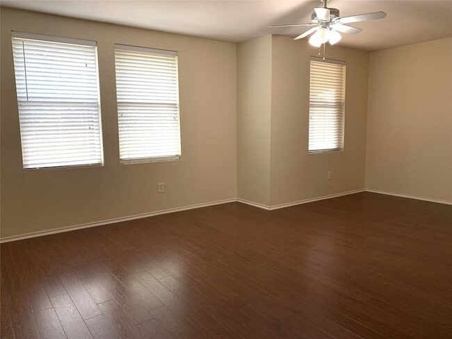 Building Photo - 12870 Pearson Dr