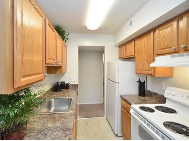 Kitchen - Tide Mill Apartments